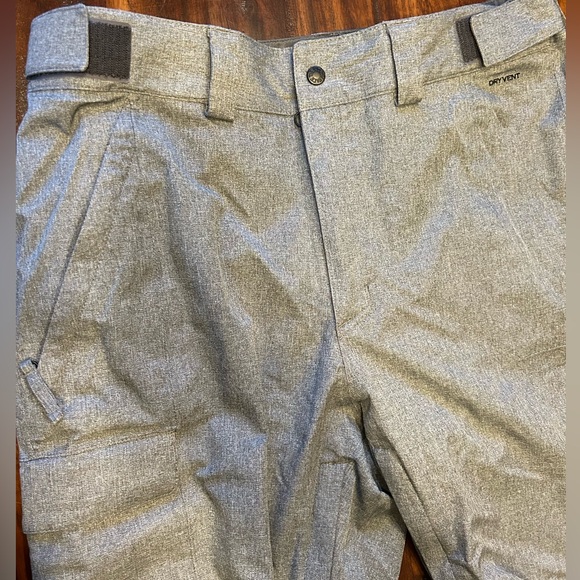 The North Face Light Gray Freedom ski/snowboard Pants - Picture 3 of 6